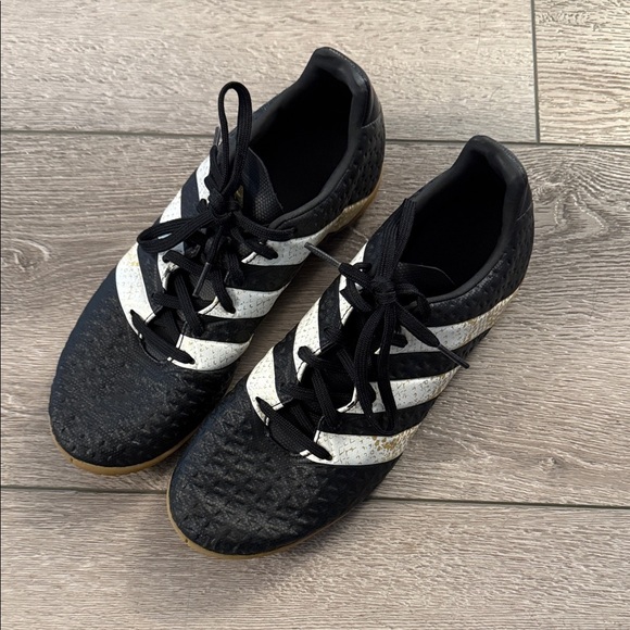 ADIDAS* Ace 16.4 IN ladies running shoes rubber sole lace up size 7 soccer - Picture 2 of 6